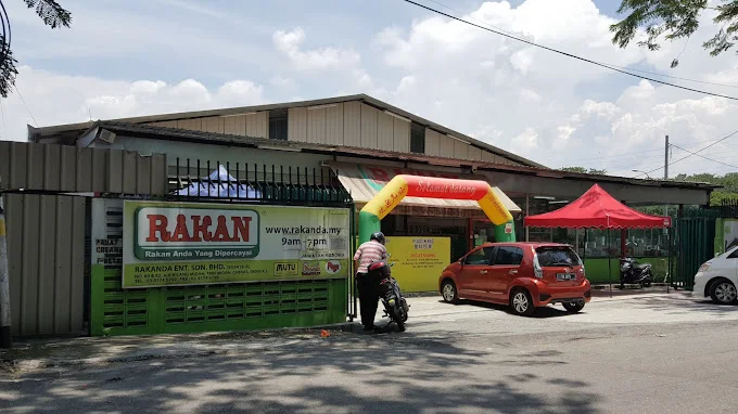 Rakan Cheras Storefront